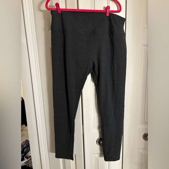 Leggings - 2 pair - Picture 2 of 3